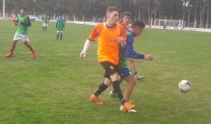 El Juvenil entrenó ante la Reserva y un combinado de 6ta del club Villa Díaz Vélez