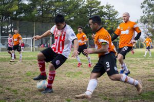 Comenzó mejor Huracán, pero terminó goleado