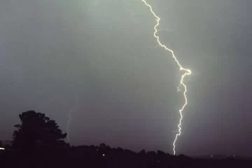 Alerta por tormentas: se esperan 50 milímetros de lluvia y actividad eléctrica