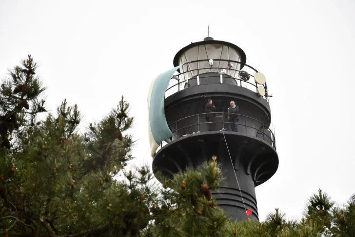 Emotiva ceremonia por los 100 años del faro