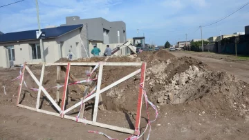 Montan un colector cloacal para la zona parque hasta Villa del Deportista