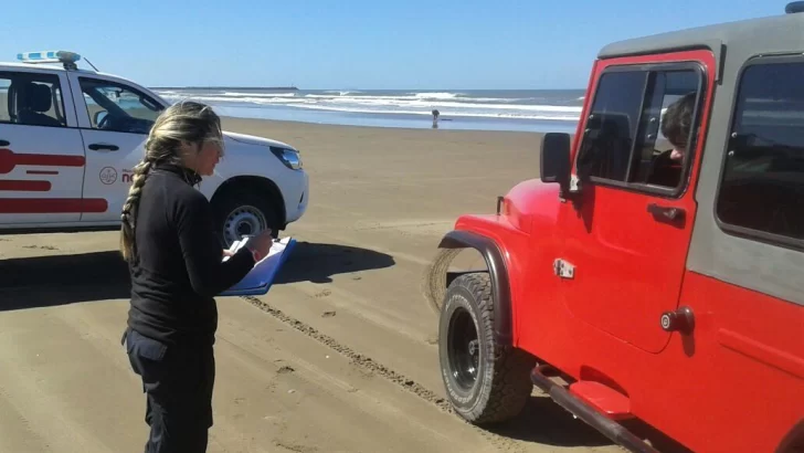 Convocan a personal temporario para playas y tránsito