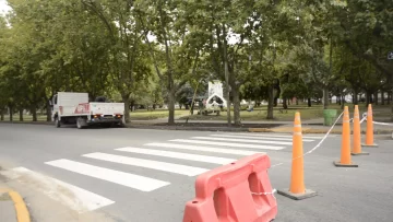 Cerraron la plaza Dardo Rocha para los preparativos del Festival Infantil