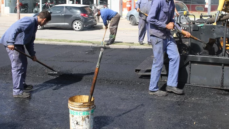 Anuncian obras de pavimento por 50 millones de pesos