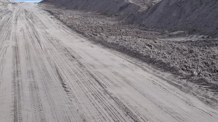 Ensancharon una calle costera de Quequén por peligro de derrumbe