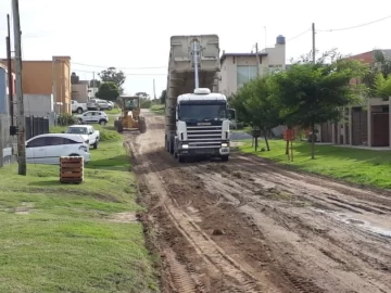 Continúa el entoscado a cargo del Ente Vial