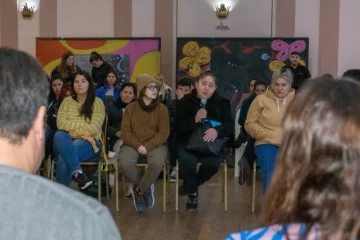 “Las becas municipales promueven la educación, la enseñanza y la capacitación”