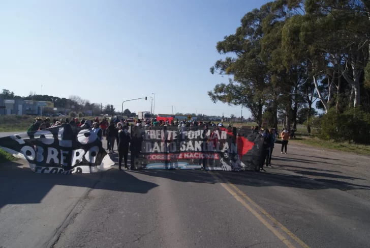 Video: Movimientos sociales cortan ruta 228 y avenida 59