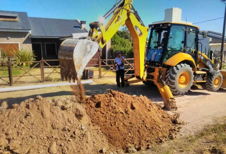 Construyen 180 metros de cloaca en Quequén