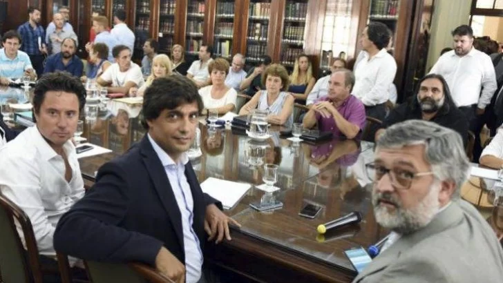 Conflicto docente: Vidal convocará a los gremios a paritaria “en los próximos días”