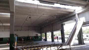 Se desplomó parte del techo de la VTV Batán