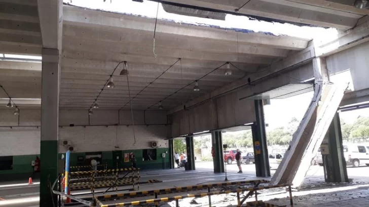Se desplomó parte del techo de la VTV Batán