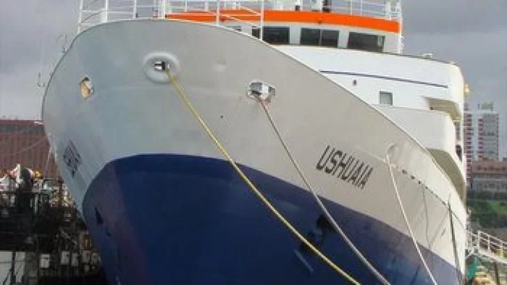 Tensión en Mar del Plata por un crucero que quiere amarrar
