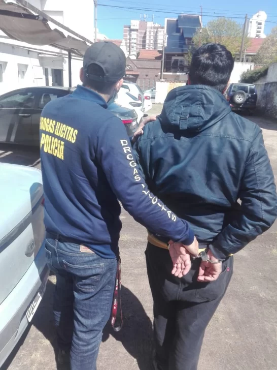 Confirman detención de sujeto acusado de vender droga en el Barrio Los Naranjos