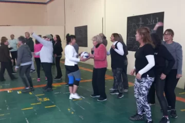 Jubilados participaron de un encuentro de recreación en el polideportivo