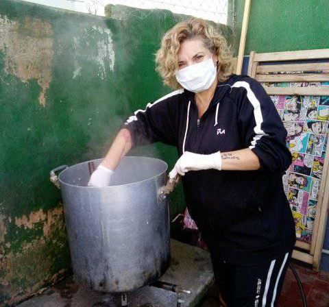 Pedaleó desde el Faro hasta el Fonavi por una vianda de comida