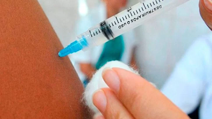 Admiten que hay faltantes de vacunas contra la meningitis