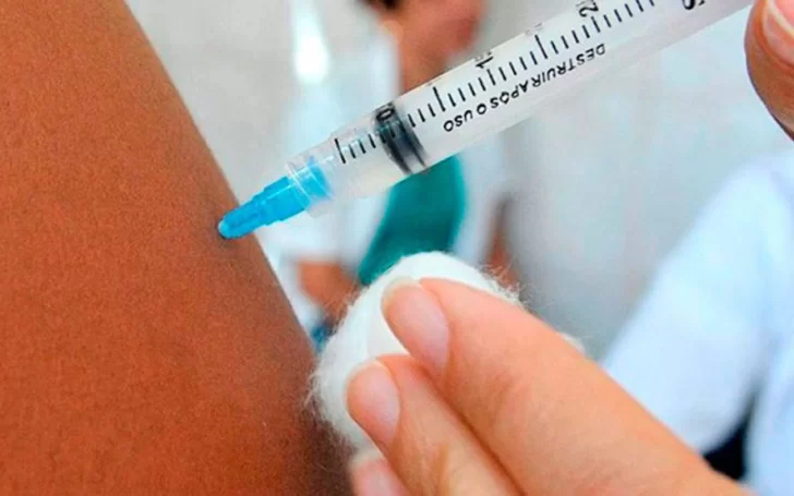 Admiten que hay faltantes de vacunas contra la meningitis
