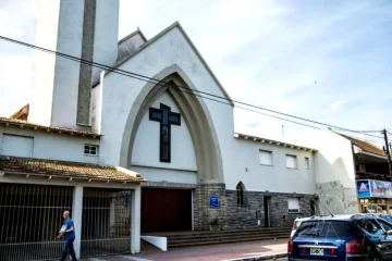 Golpiza e incendio en una parroquia: comenzó el juicio por la muerte de Carlos Nimo