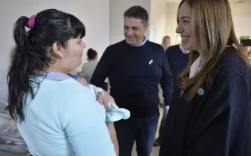 Vidal visitó una maternidad en Vicente López