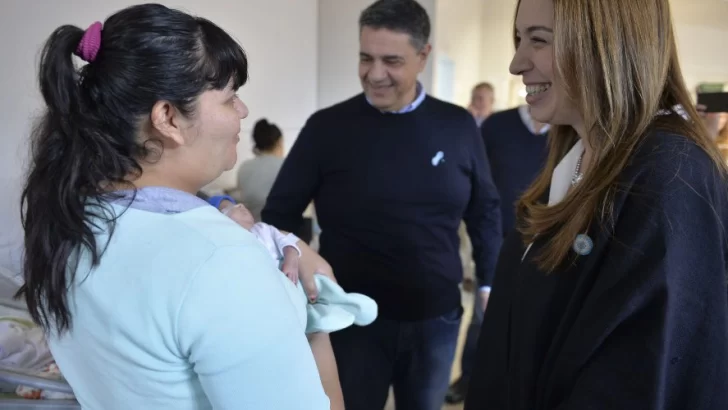 Vidal visitó una maternidad en Vicente López