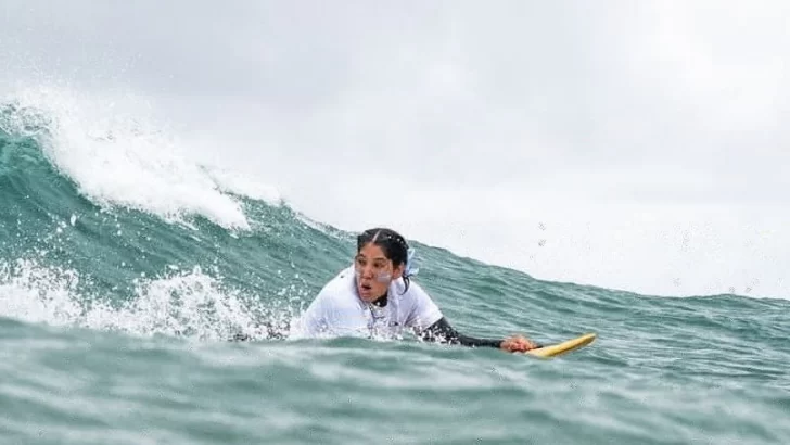 Clínica de Surf Adaptado con Georgina Melatini en Puerto Quequén