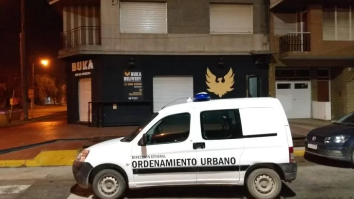 Empleado municipal se roba la camioneta de Control Urbano para ir a un boliche