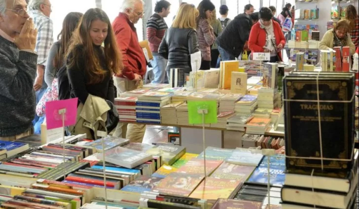 Culminan los talleres literarios para adultos mayores