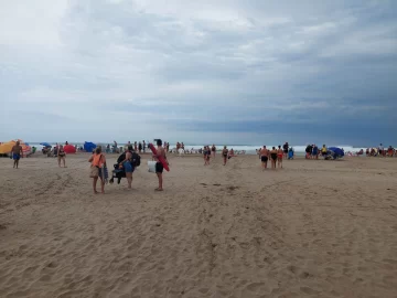 En la playa hasta que lo permita la tormenta