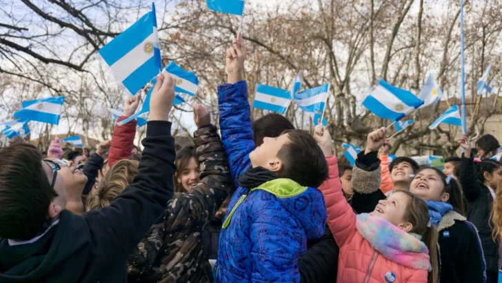 Alrededor de 2000 alumnos de escuelas necochenses harán mañana su promesa a la Bandera