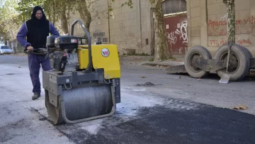 Avanzan con obras de bacheo en Necochea y Quequén