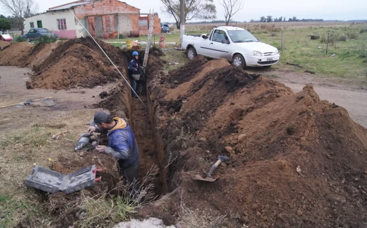 Culminó la obra de extensión de la red cloacal en Estación Quequén