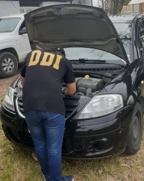 Secuestran auto que había sido robado