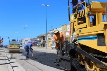 Se reanudó la obra de la 75 y avanza la repavimentación