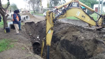 Arreglan pluvial en inmediaciones de la cancha de Gimnasia