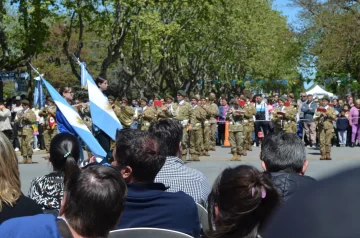 Se renueva la convocatoria para el Desfile del 142º Aniversario de Necochea