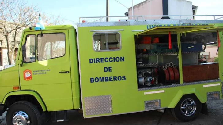 Bomberos de Lobería hicieron una colecta y lograron comprar un autobomba
