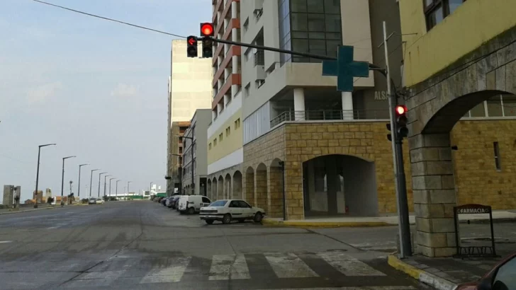 Cruzar un semáforo en rojo en Provincia podría costar 157 mil pesos de multa