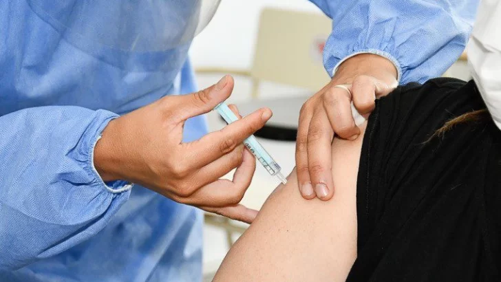 Aplican vacunas contra el sarampión en Centros de Salud