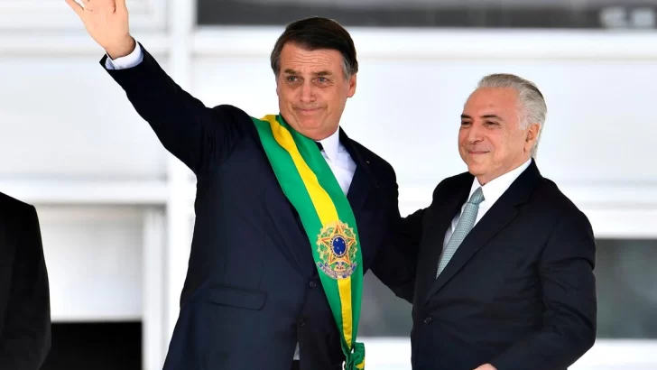 Asumió Jair Bolsonaro en Brasil, Macri saludó a su par brasileño por Twitter.