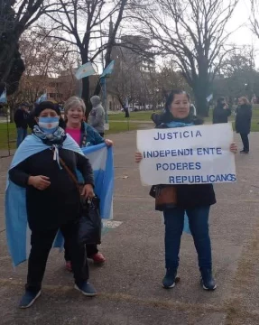 En Necochea también se marchó