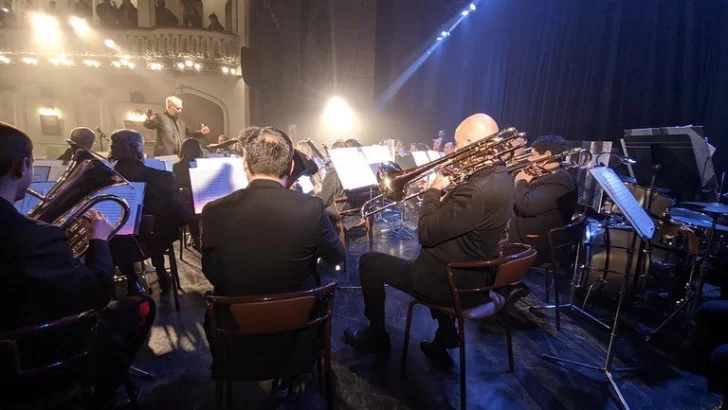 A sala llena, la Sinfónica de Mar del Plata se presentó por los 91 años del París