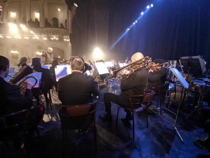A sala llena, la Sinfónica de Mar del Plata se presentó por los 91 años del París