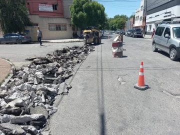 Continúan las tareas en la vía pública