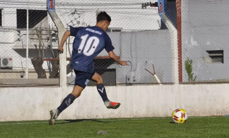 Tarde de Juvenil en Villa Díaz Vélez