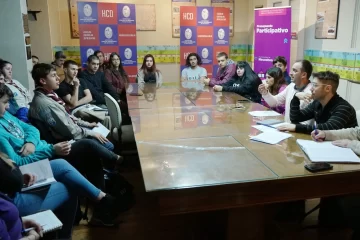 Jóvenes analizan iniciativas para sus barrios