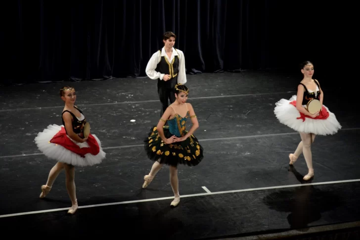 Danzas Clásicas en el Teatro Municipal