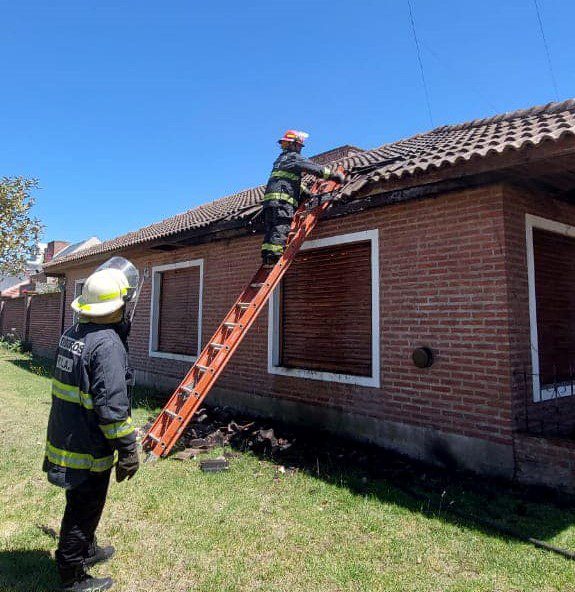 Asistieron a una persona tras un incendio