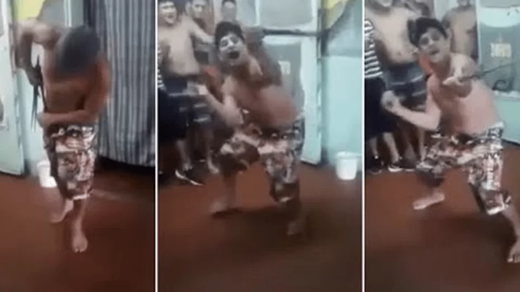 La intimidante “danza de las facas” de un preso en la cárcel de Batán