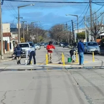 Colocaron bolardos en el cruce de las calles 38 y 63